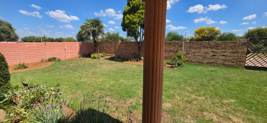 4 Bedroom Property for Sale in Meiringspark North West